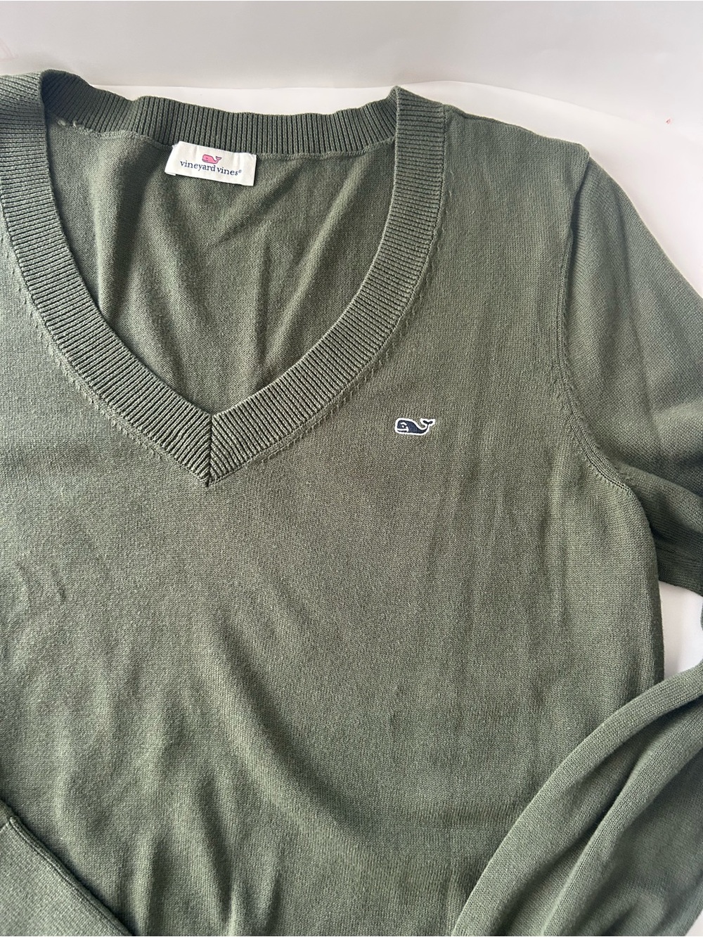 NWT Vineyard Vines Heritage Cotton V-Neck Sweater in Dark Olive